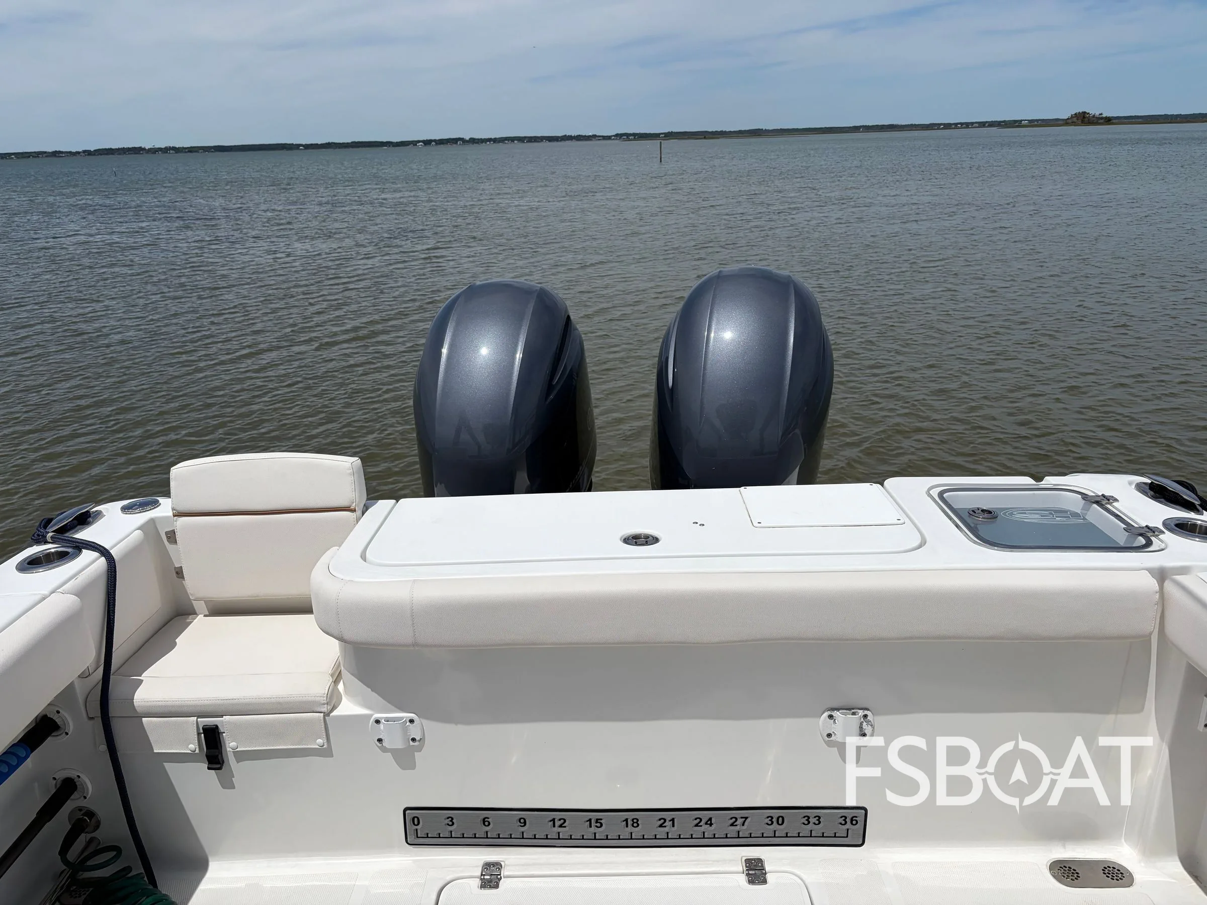 2021 Sea Hunt Gamefish 27 Forward Seating - Media 5