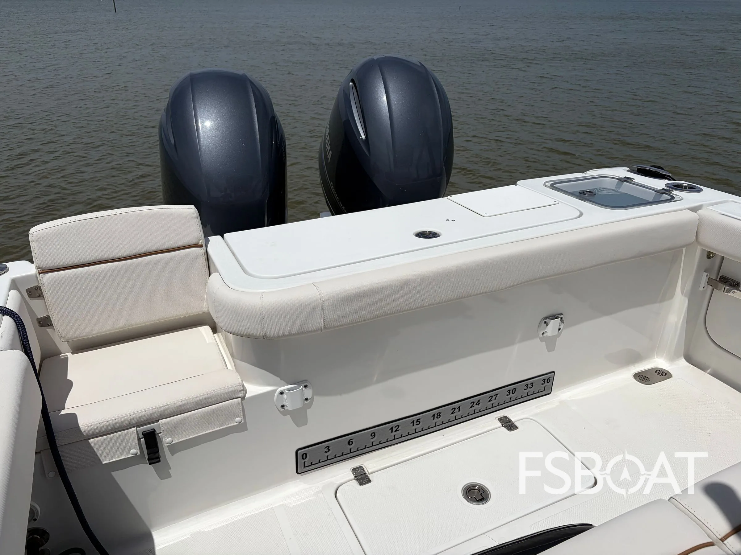 2021 Sea Hunt Gamefish 27 Forward Seating - Media 14