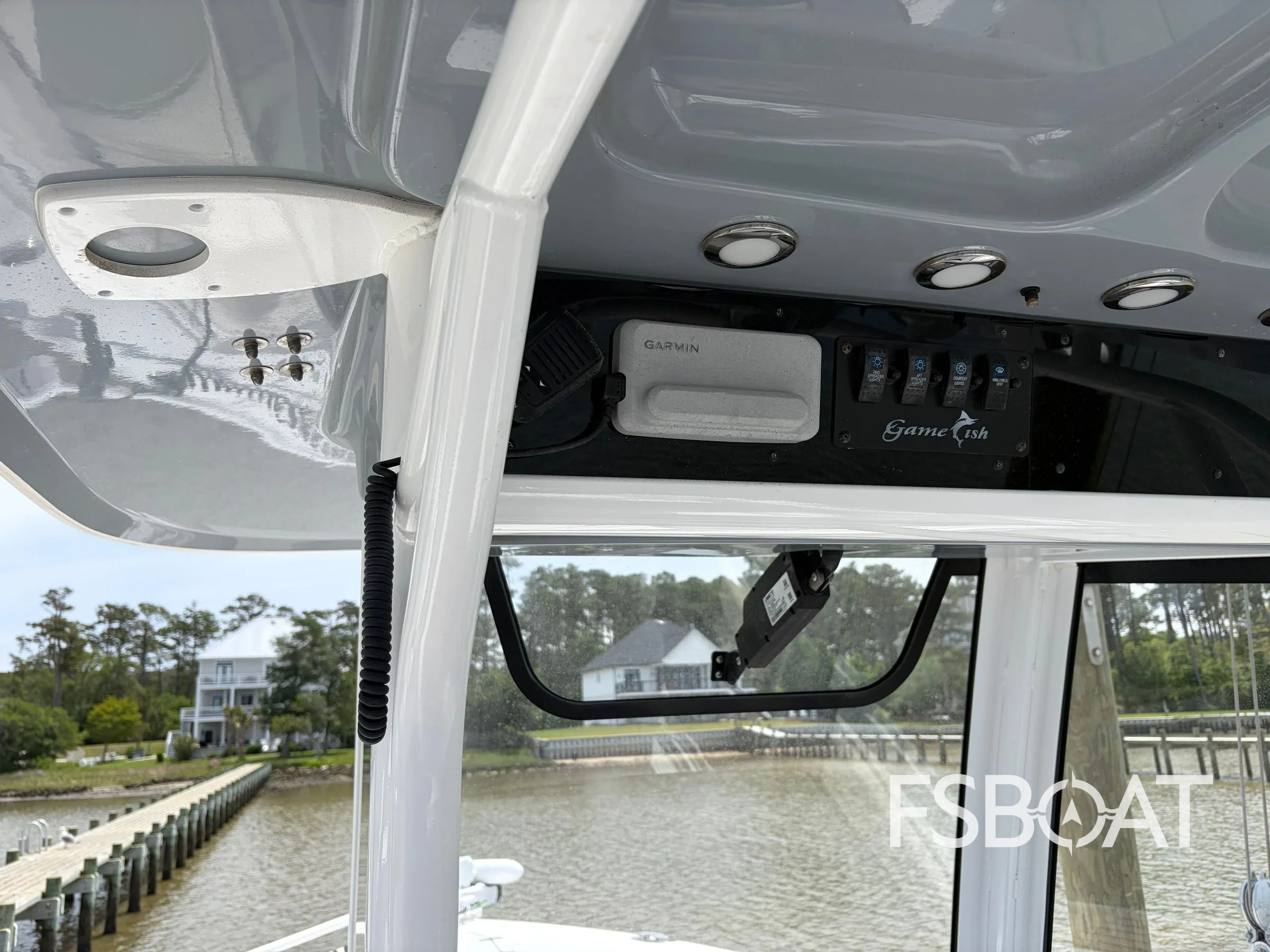 2021 Sea Hunt Gamefish 27 Forward Seating - Media 10