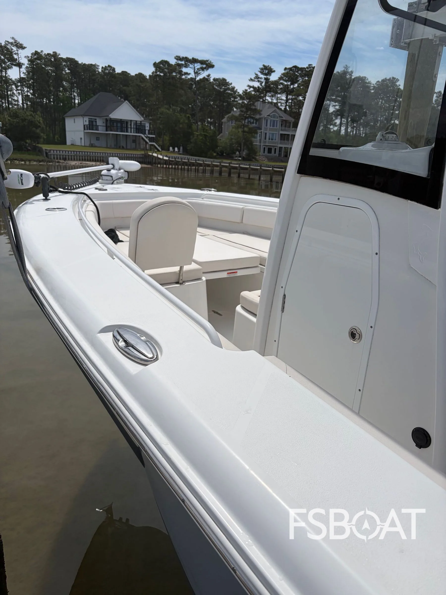 2021 Sea Hunt Gamefish 27 Forward Seating - Media 21