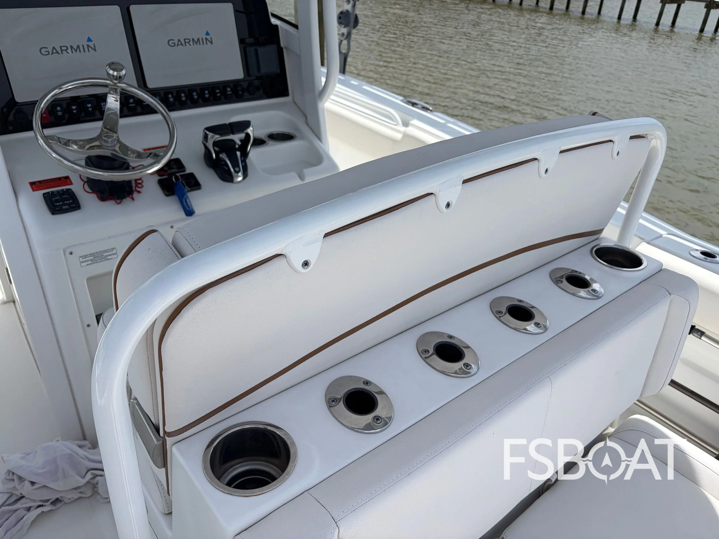 2021 Sea Hunt Gamefish 27 Forward Seating - Media 18