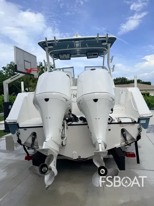 2020 Edgewater 280CX Crossover - Media 4