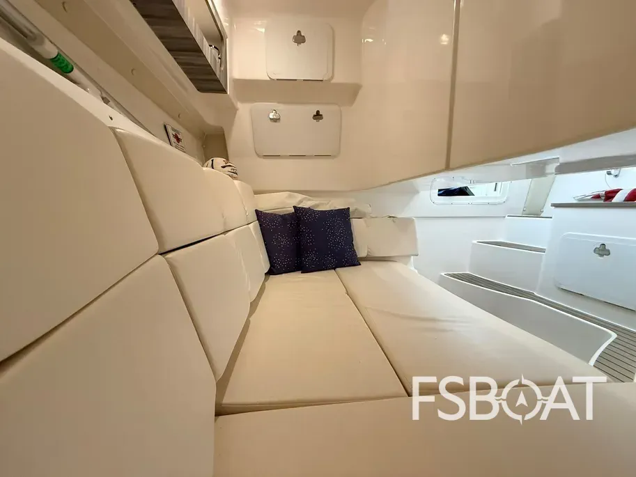 2020 Edgewater 280CX Crossover - Media 20