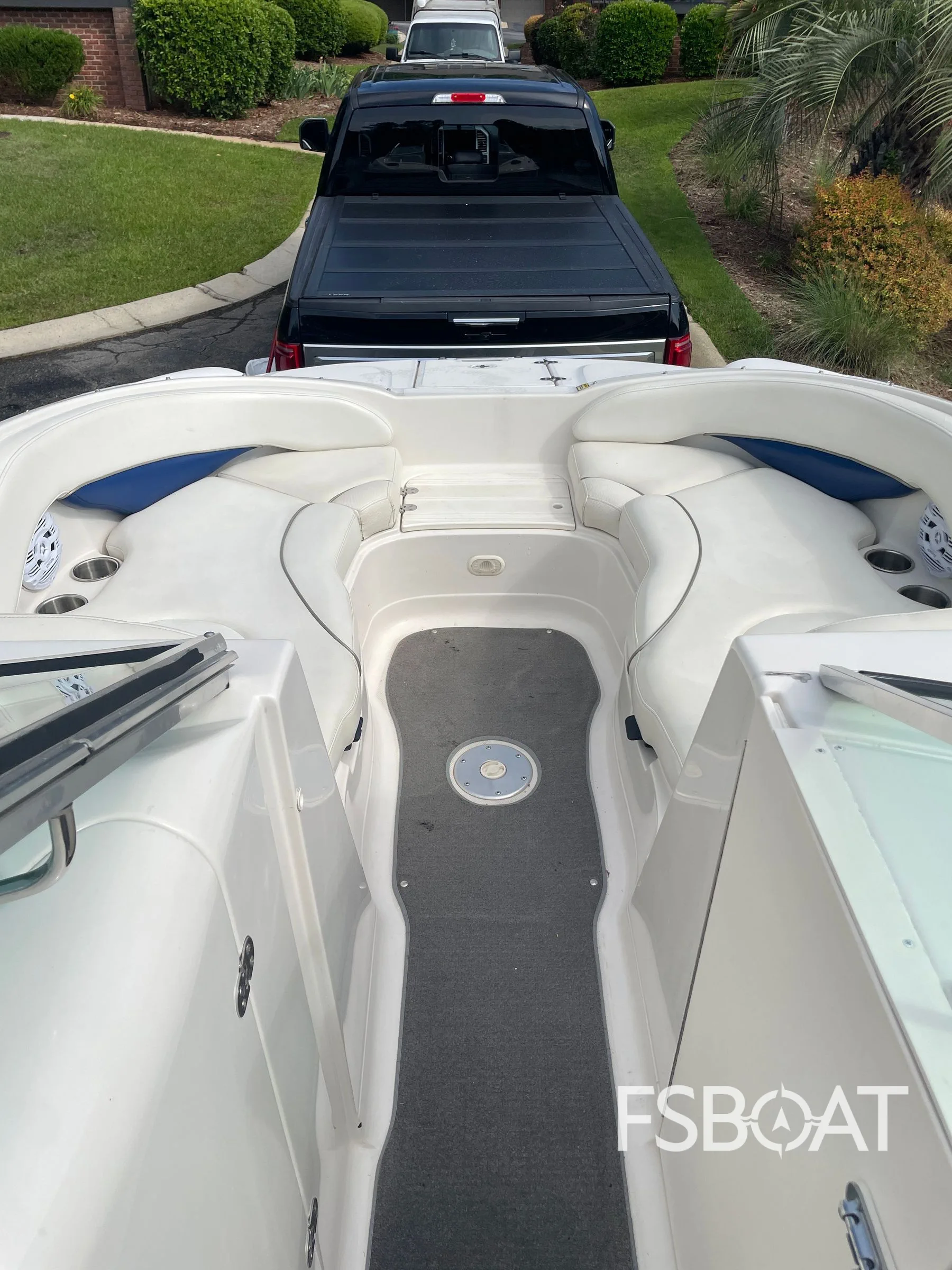 2003 Monterey 253 Explorer Sport - Media 20