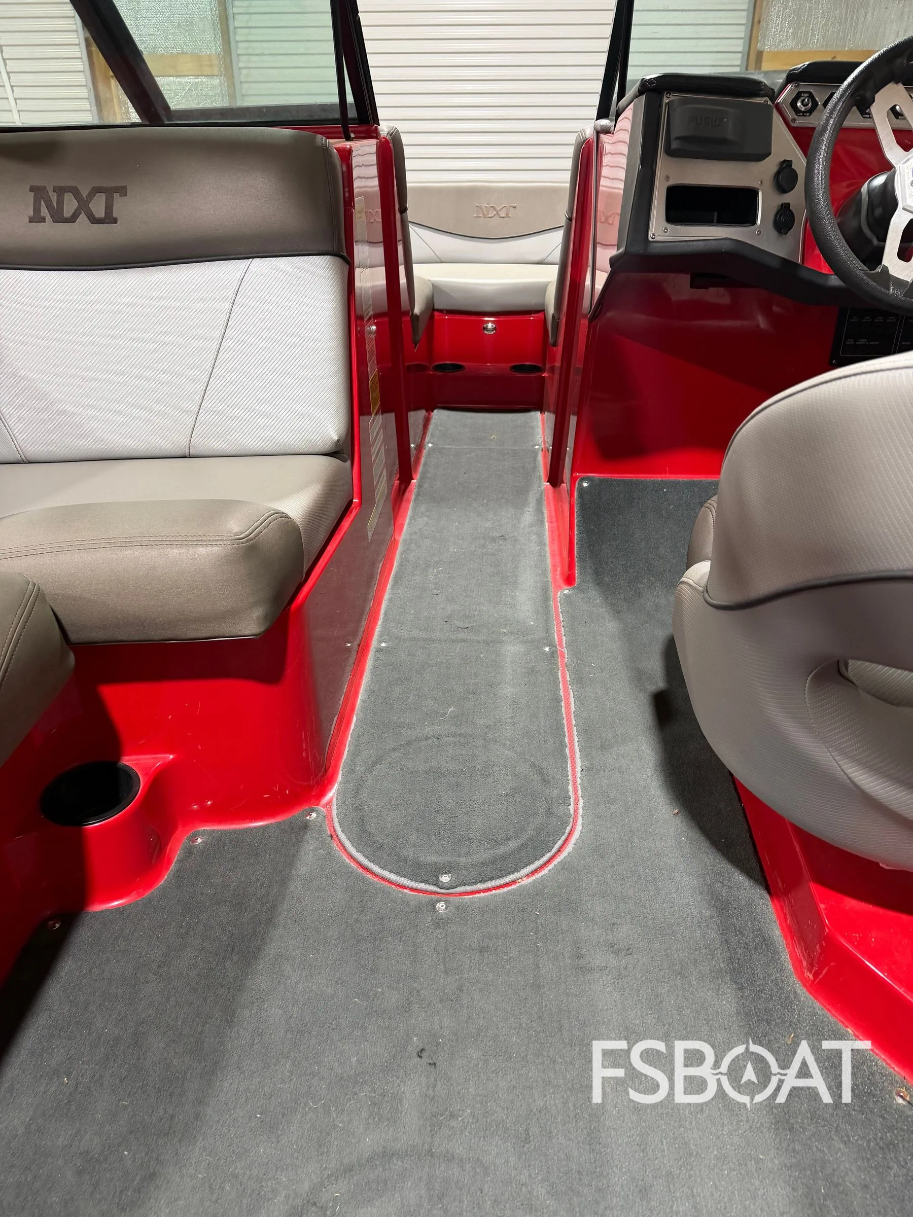 2016 MasterCraft NXT20 - Media 10