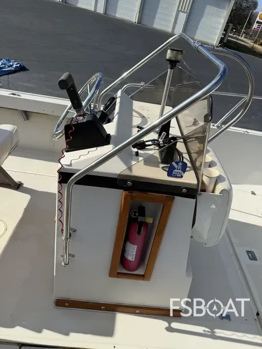 1987 Boston Whaler Outrage V20 - Media 7