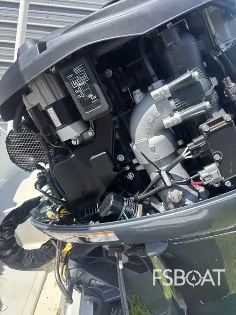 2019 Stingray 182 SC - Media 5