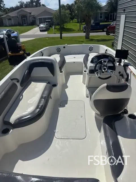 2019 Stingray 182 SC - Media 6