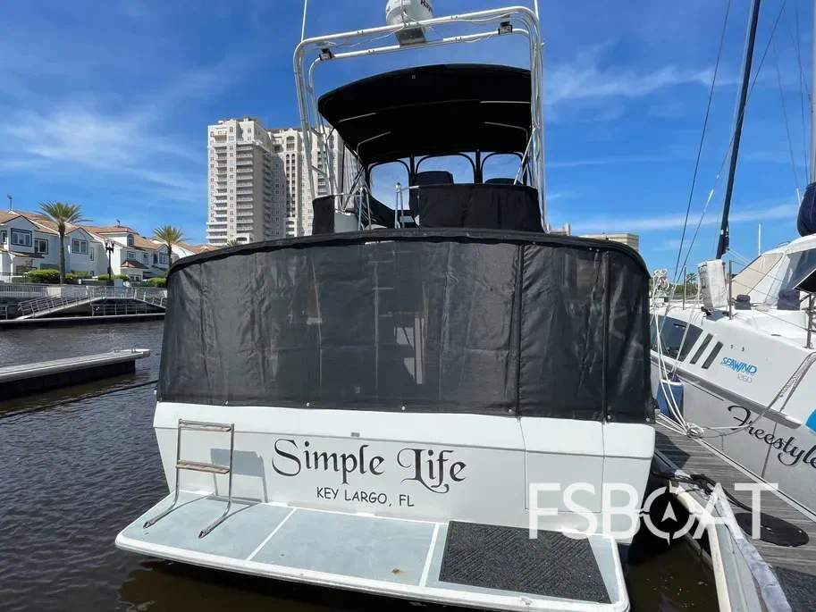1991 Bayliner 3888 Motoryacht - Media 11