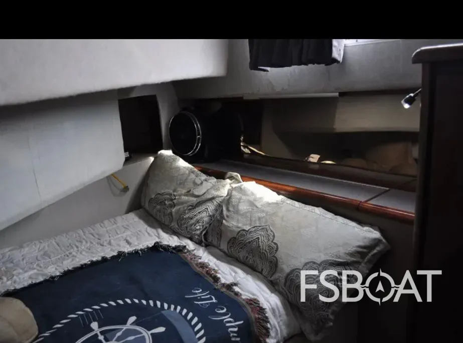1991 Bayliner 3888 Motoryacht - Media 6