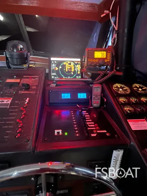 1991 Bayliner 3888 Motoryacht - Media 10
