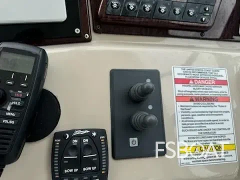 2008 Sea Ray Sundancer 350 - Media 14