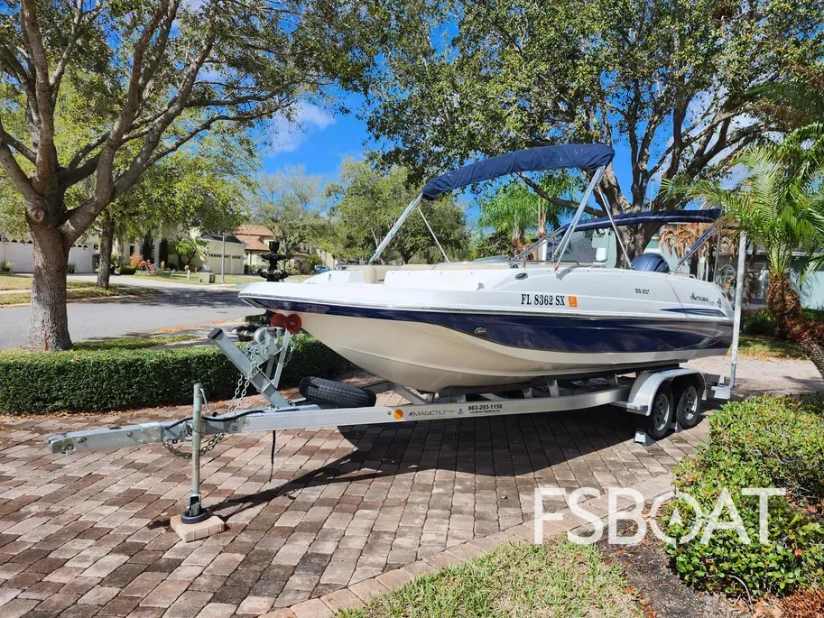 2021 Hurricane SunDeck 201 OB - Media 3