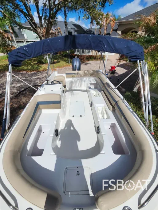 2021 Hurricane SunDeck 201 OB - Media 17