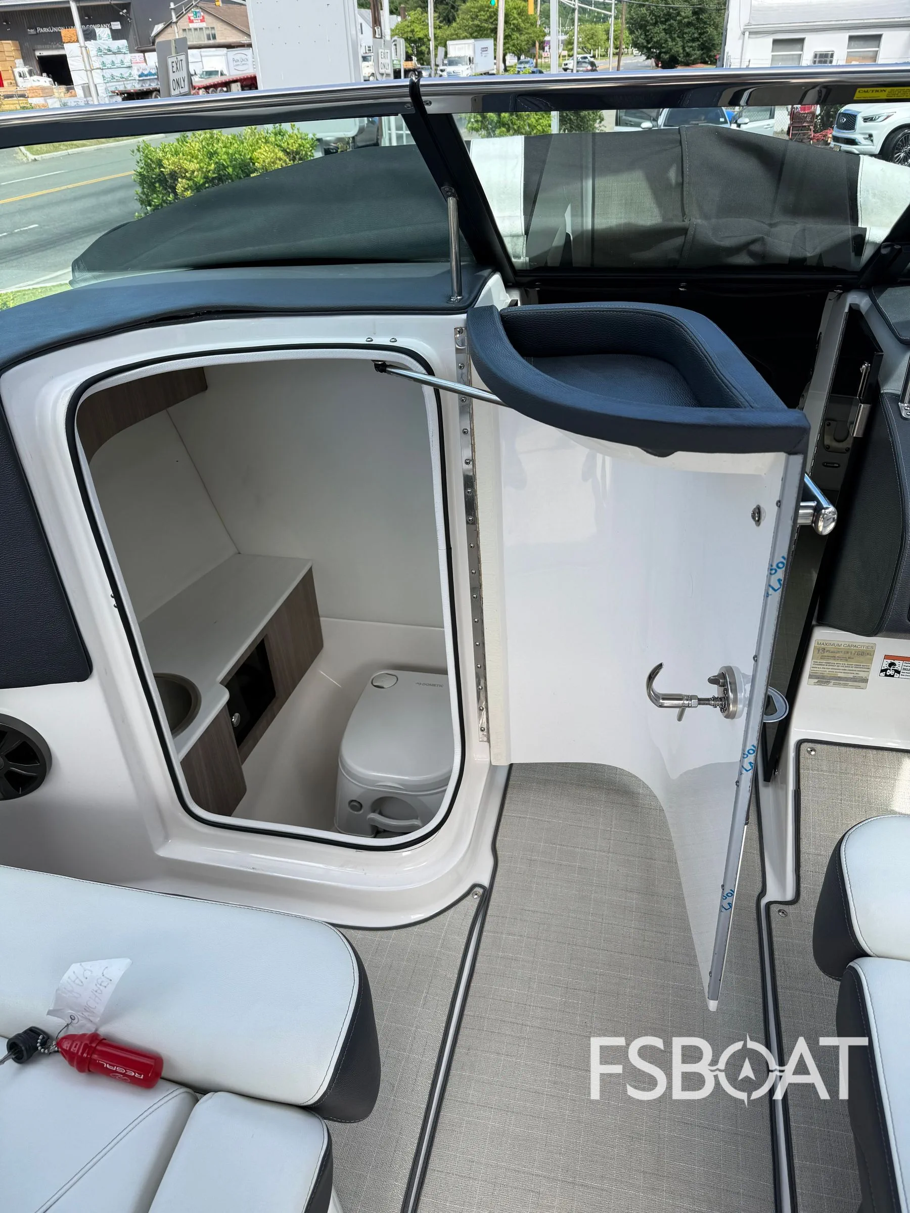 2022 Regal LX4 - Media 18