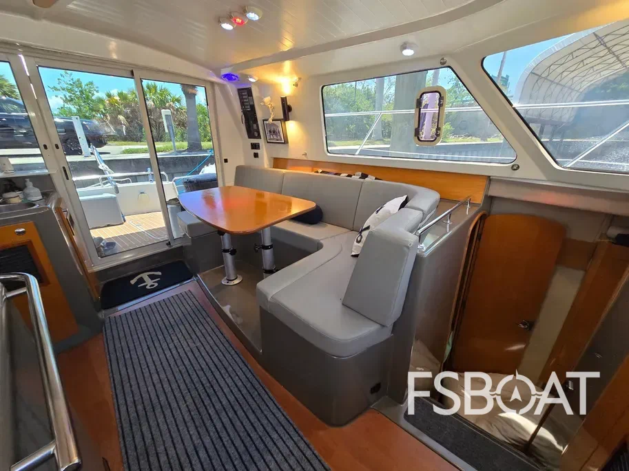 2006 Fountaine Pajot Highland 35 Pilot - Media 18