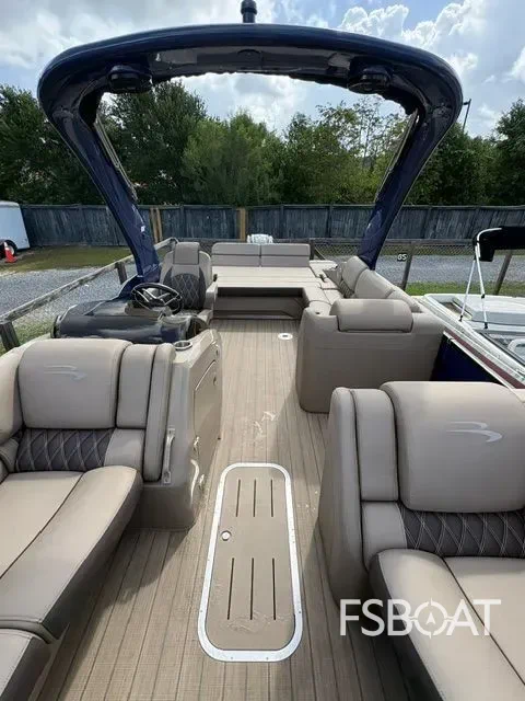 2021 Bennington QX 25 Swingback - Media 6