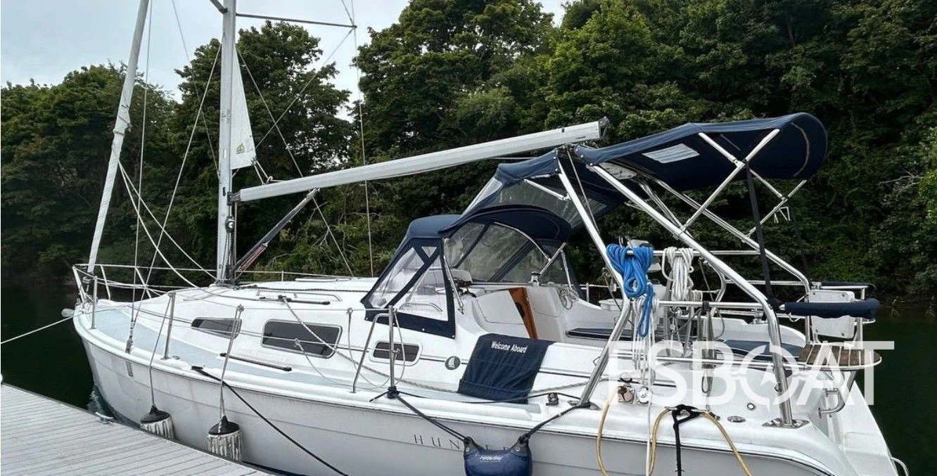 2005 Hunter 33 - Media 2