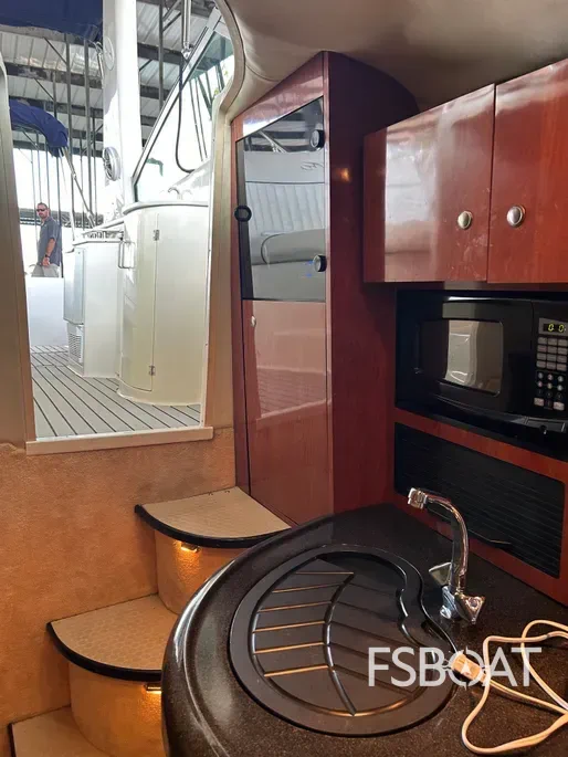 2006 Monterey 322 Cruiser - Media 14