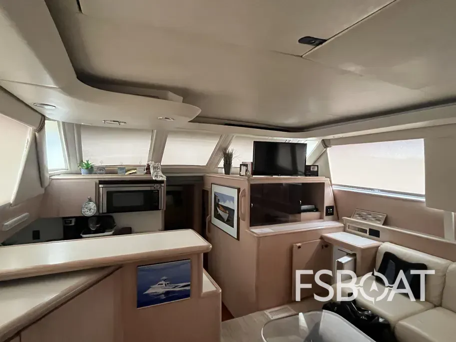 1995 Tiara Yachts convertible - Media 3