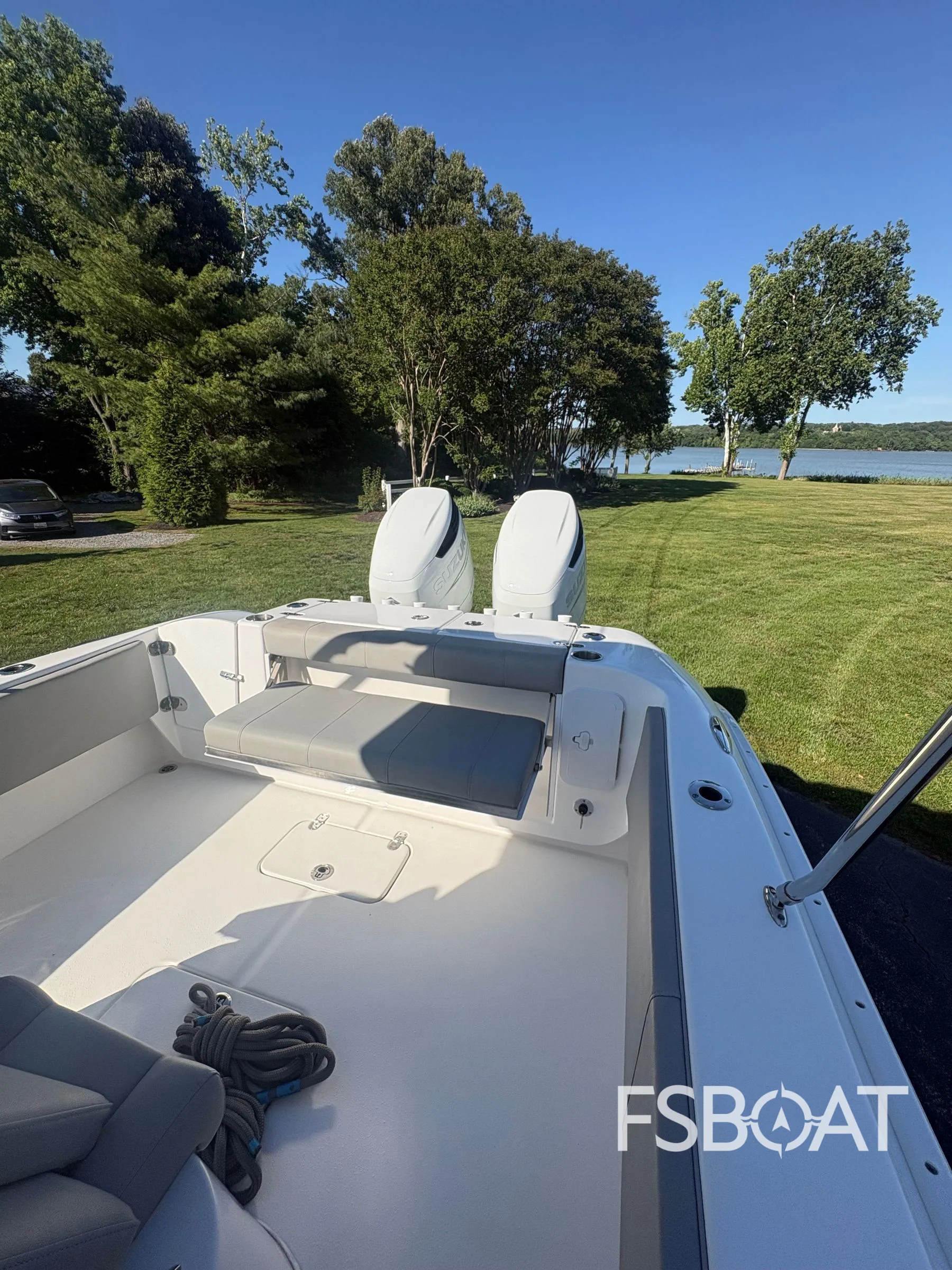 2023 Cape Horn 32XS - Media 10