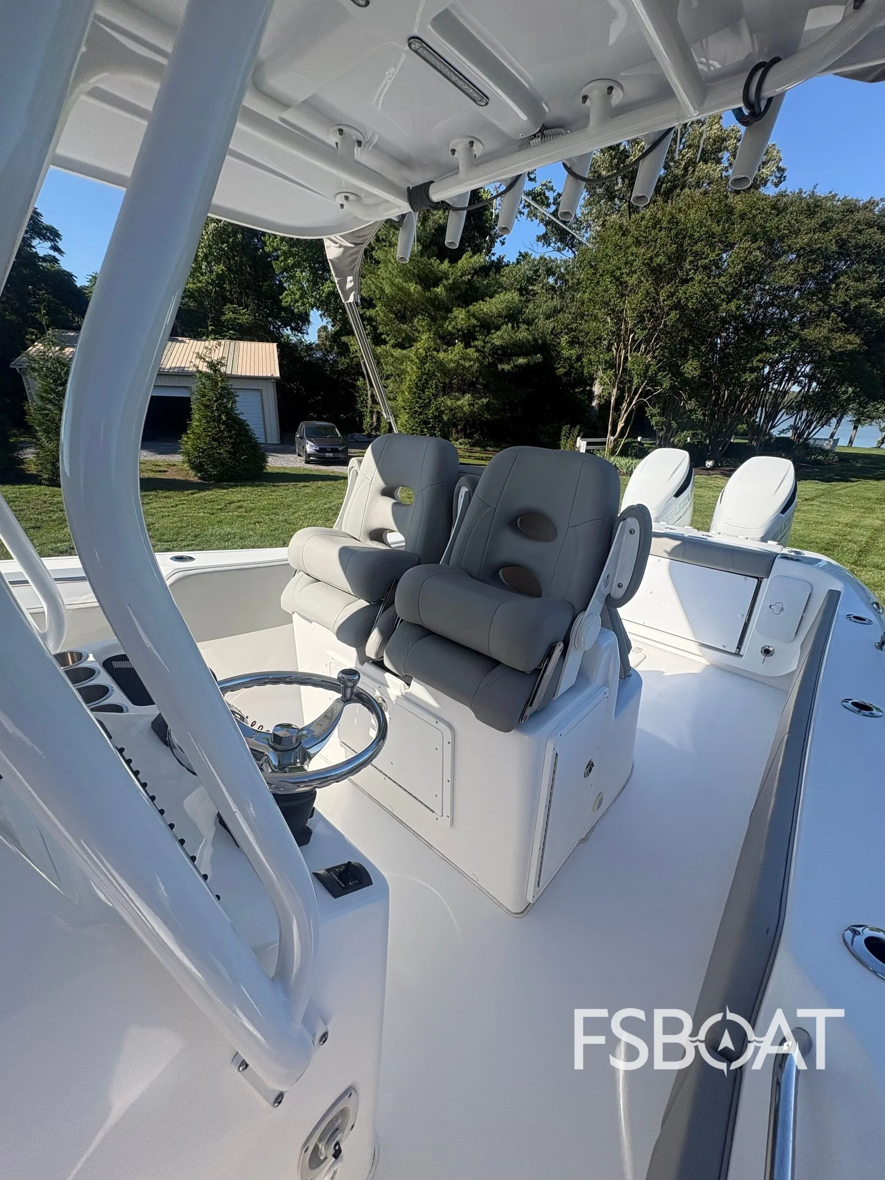 2023 Cape Horn 32XS - Media 8