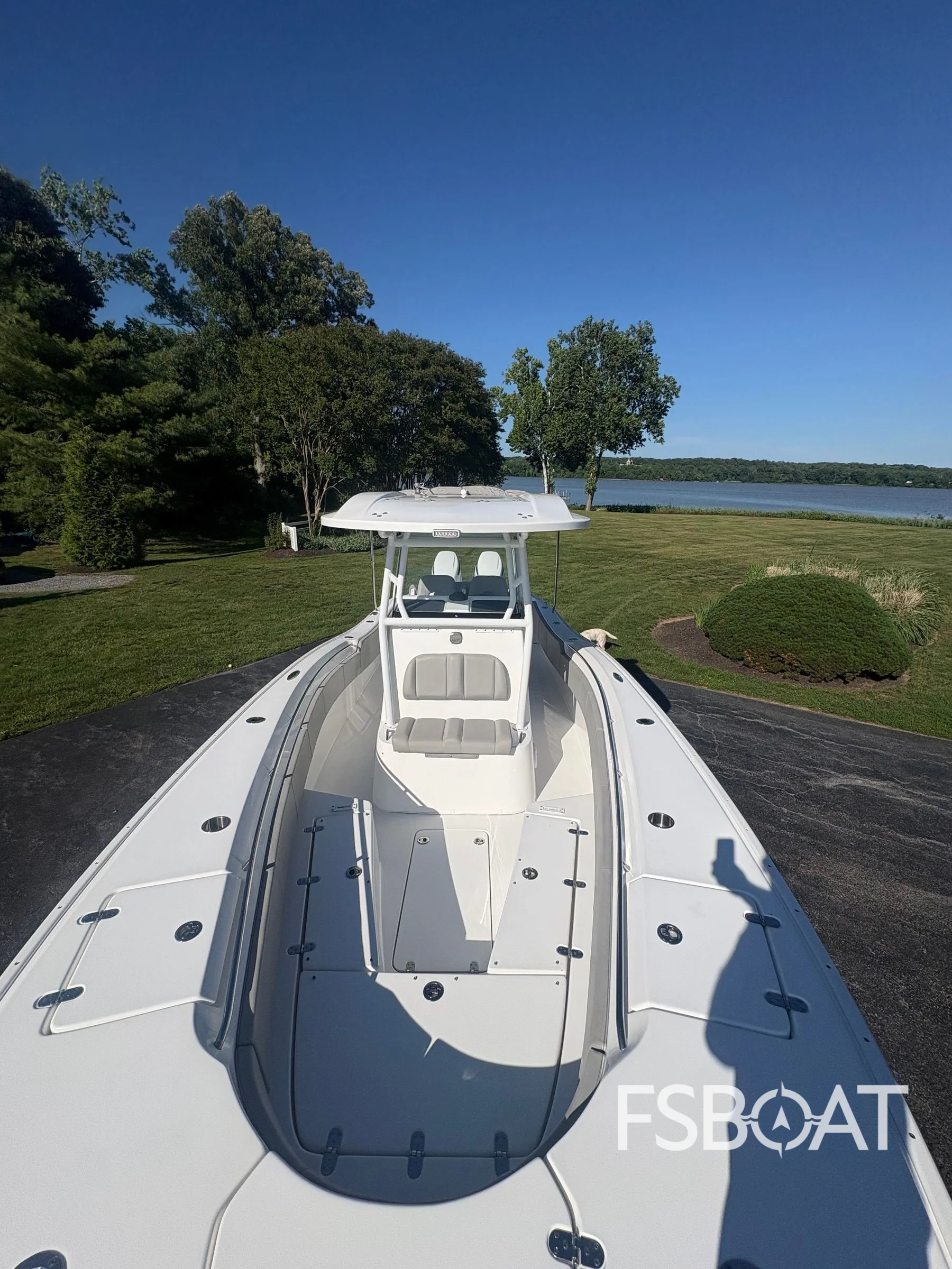 2023 Cape Horn 32XS - Media 7