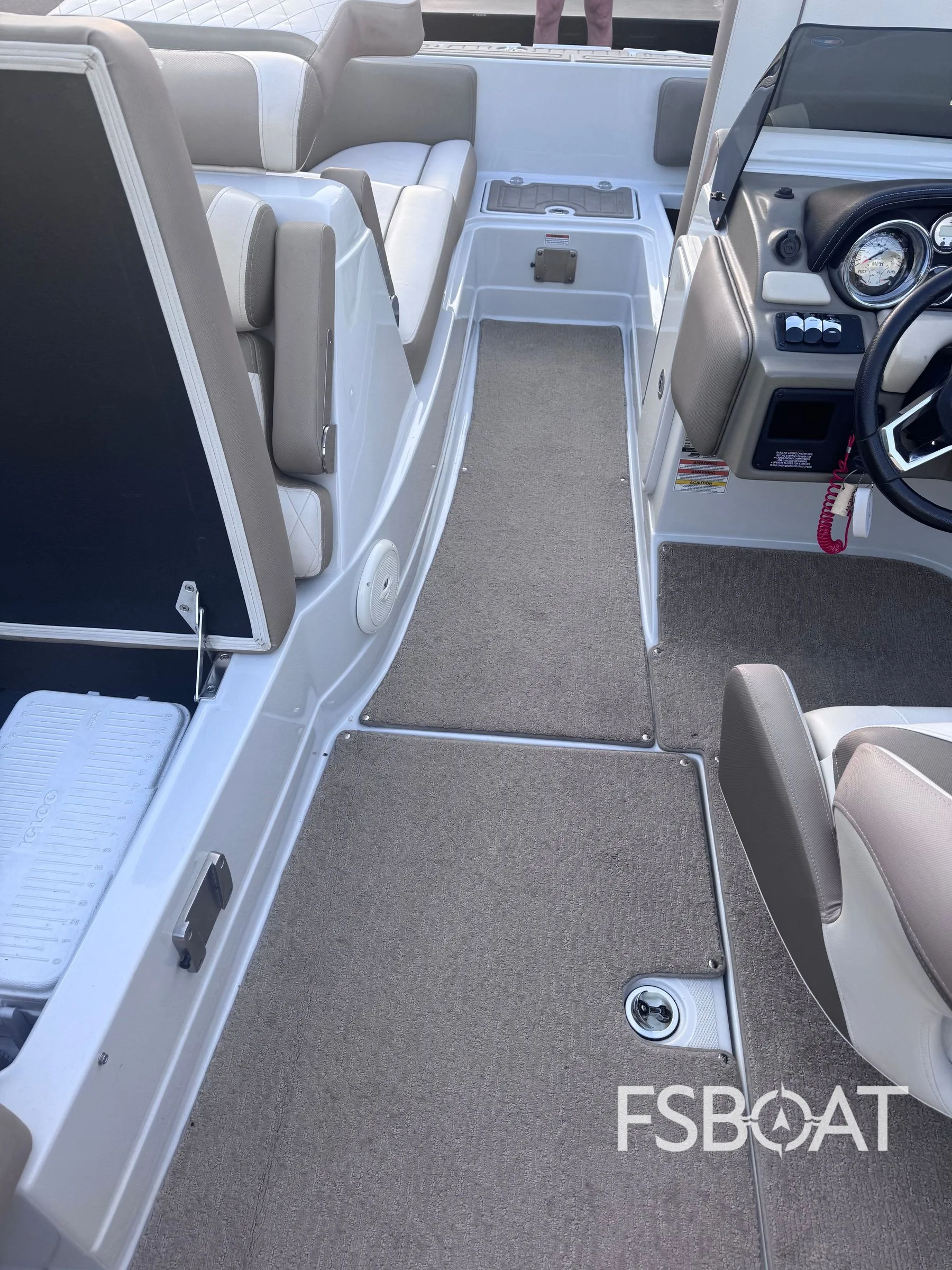 2019 Crownline Eclipse E205 XS - Media 16