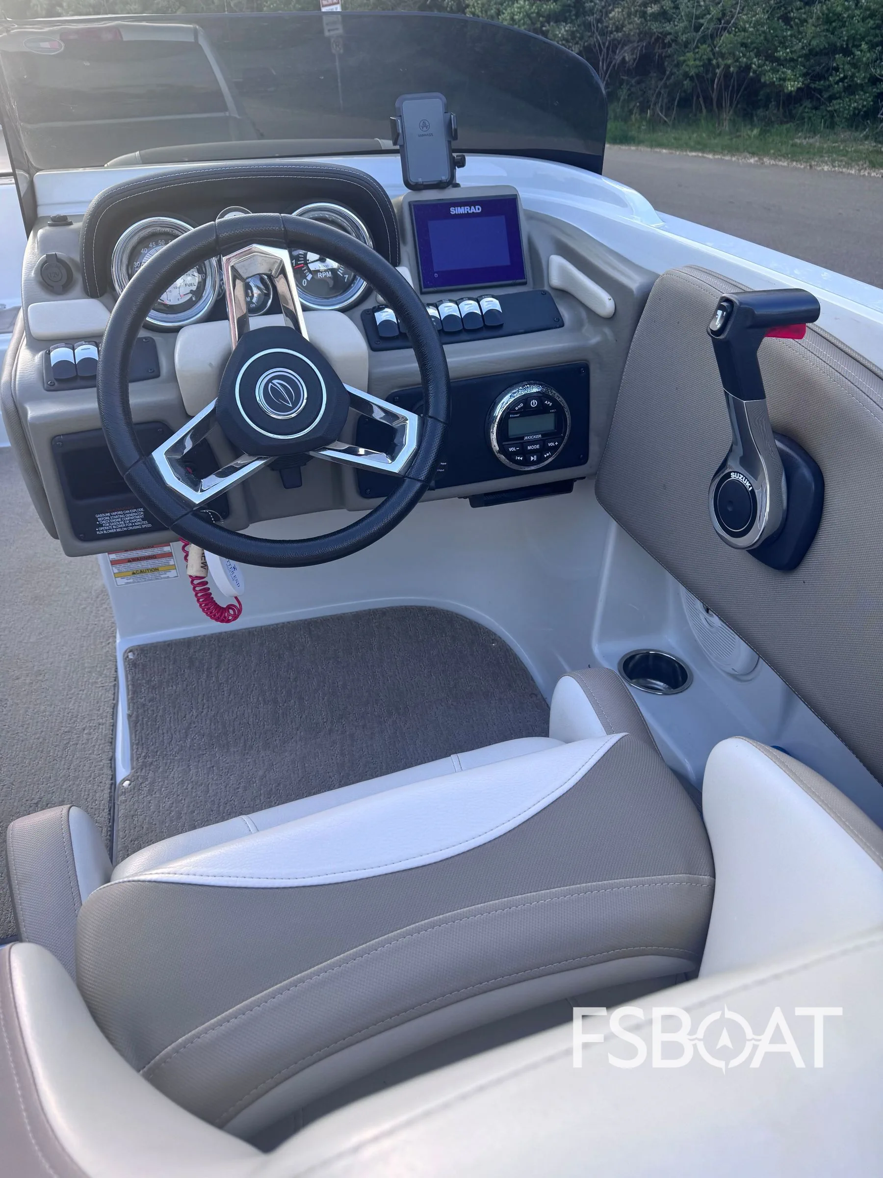 2019 Crownline Eclipse E205 XS - Media 8