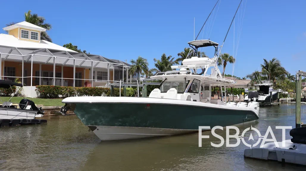 2019 Everglades 435 Center Console - Media 4