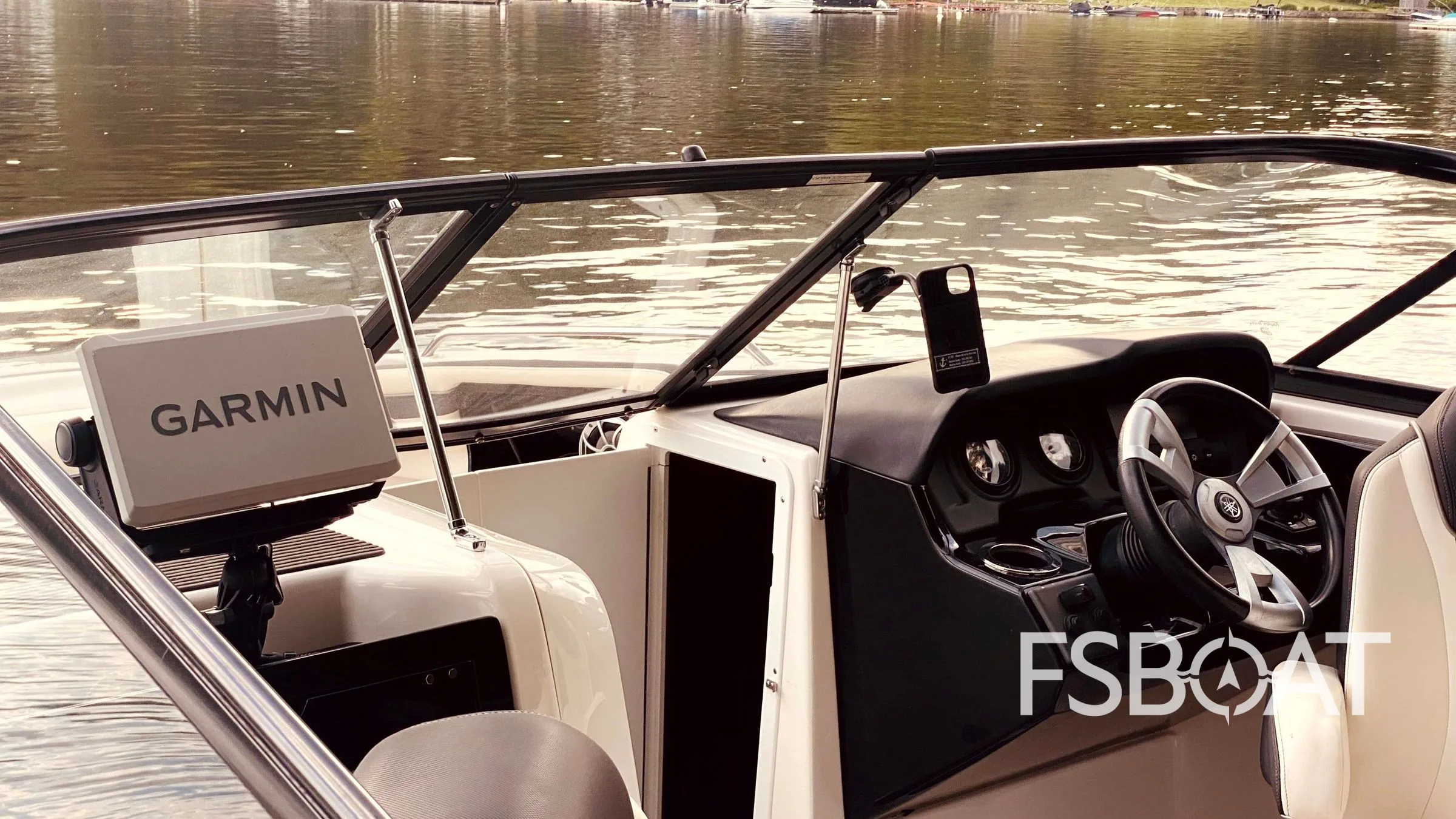 2016 Yamaha Boats AR240 - Media 14