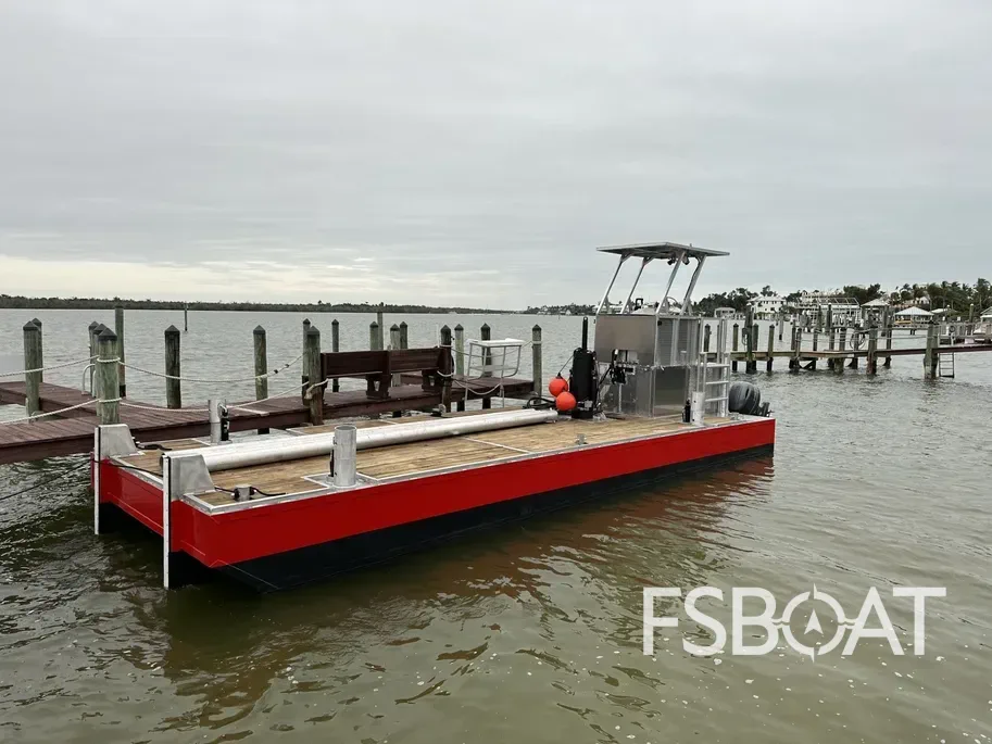 2024 Custom Barge - Media 3