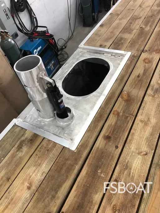 2024 Custom Barge - Media 18
