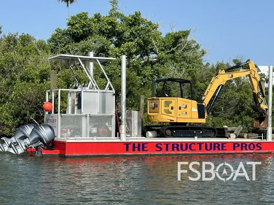 2024 Custom Barge - Media 2
