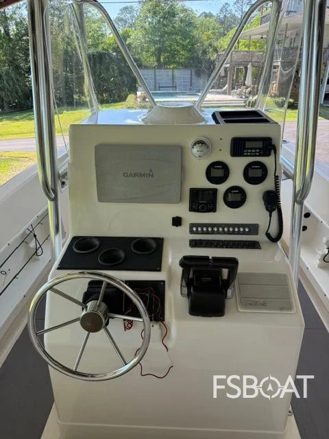 1999 World Cat 246 SF - Media 6