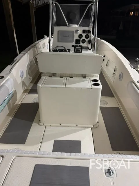 1999 World Cat 246 SF - Media 10