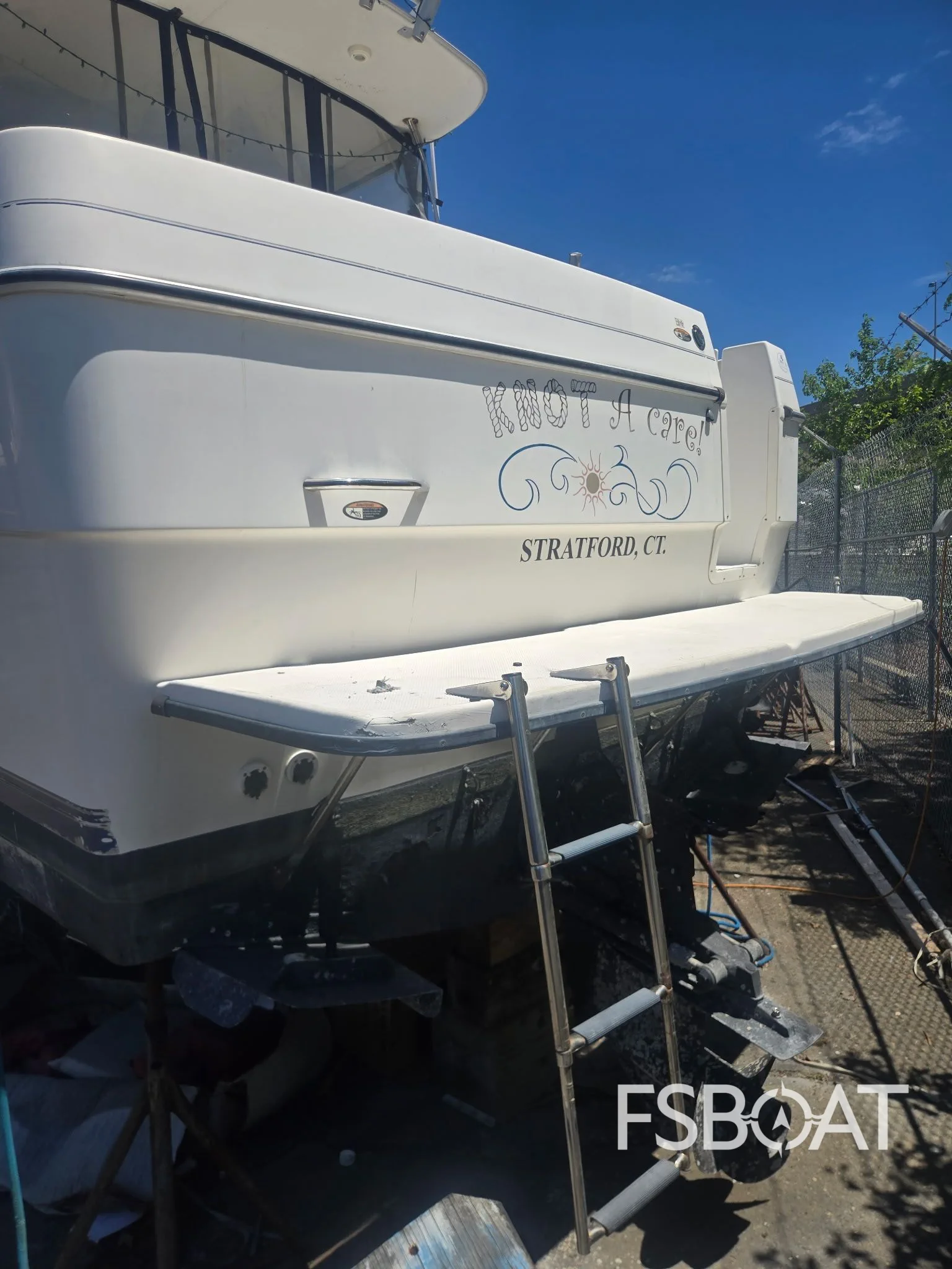 2003 Bayliner 2859 Classic Cruiser - Media 16