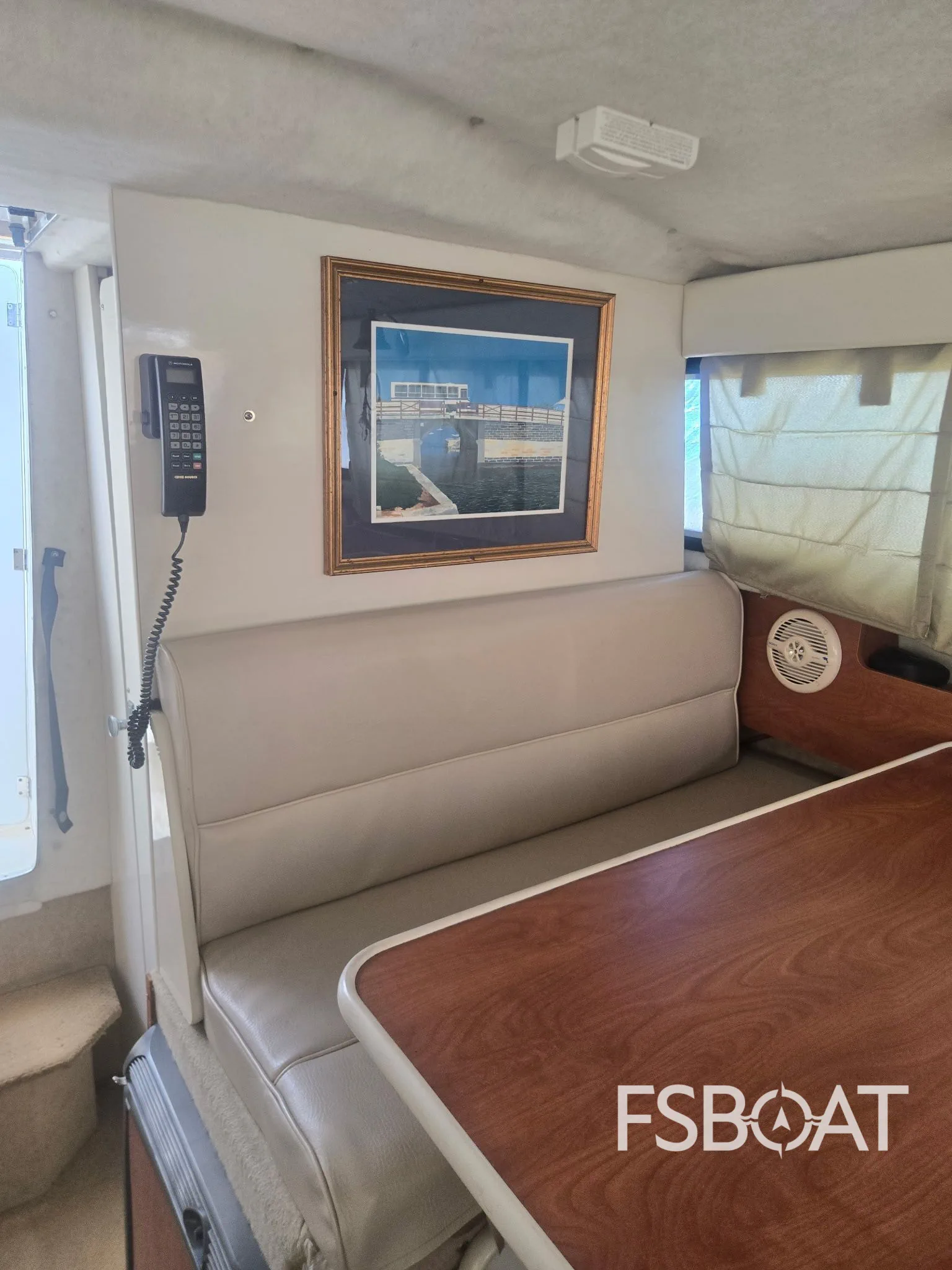 2003 Bayliner 2859 Classic Cruiser - Media 9