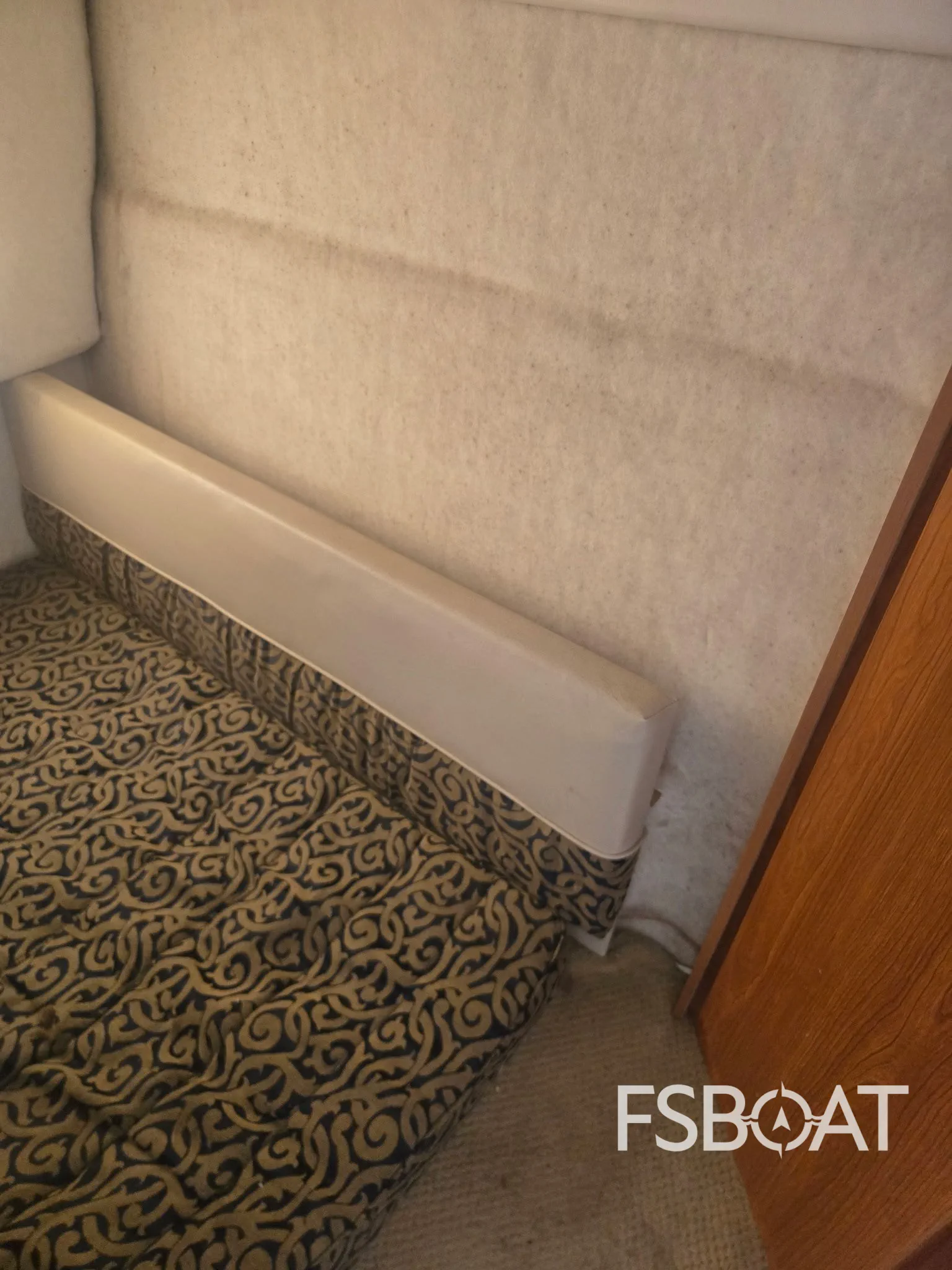 2003 Bayliner 2859 Classic Cruiser - Media 14