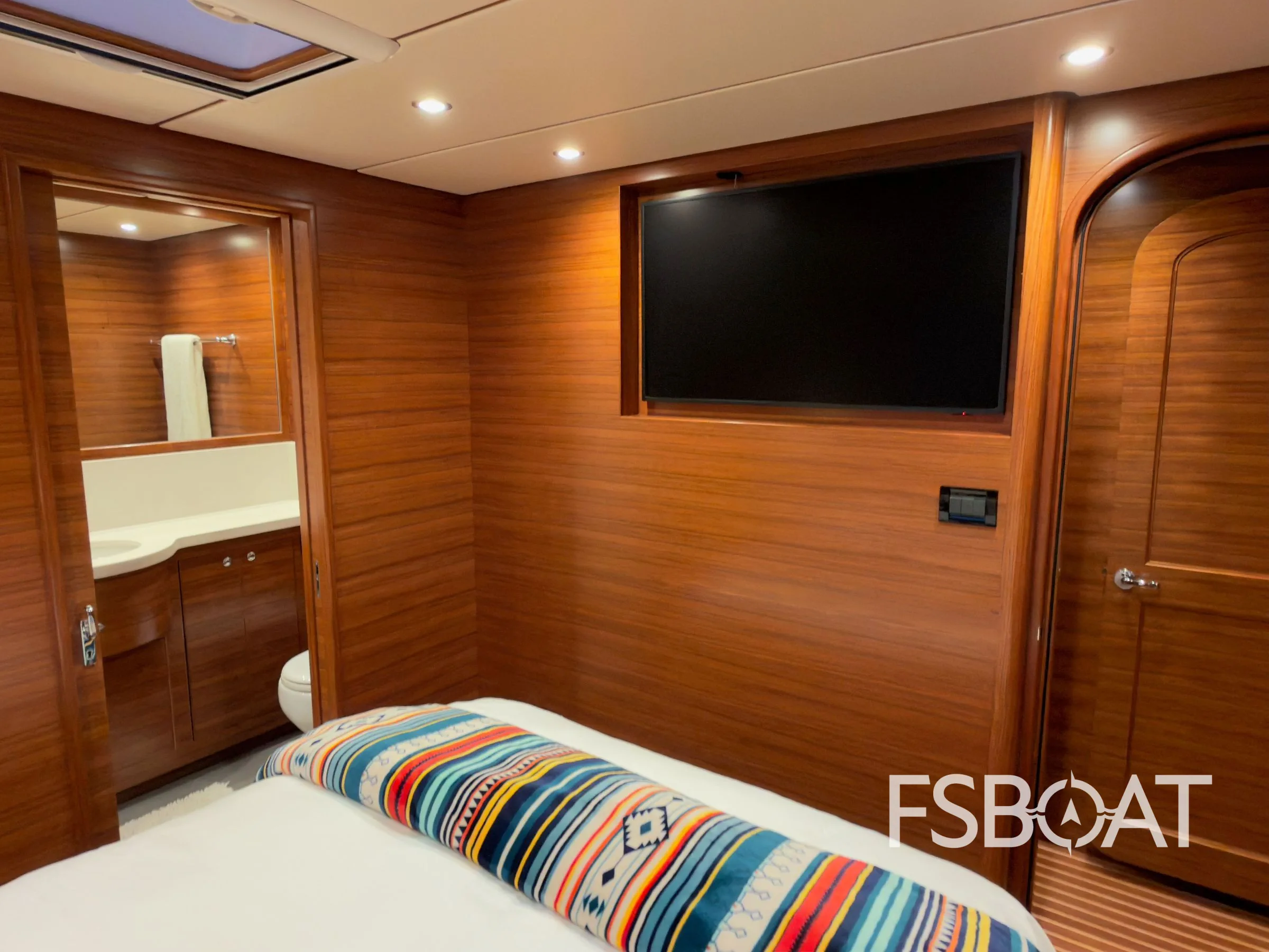 2022 Nordhavn 60 - Media 19