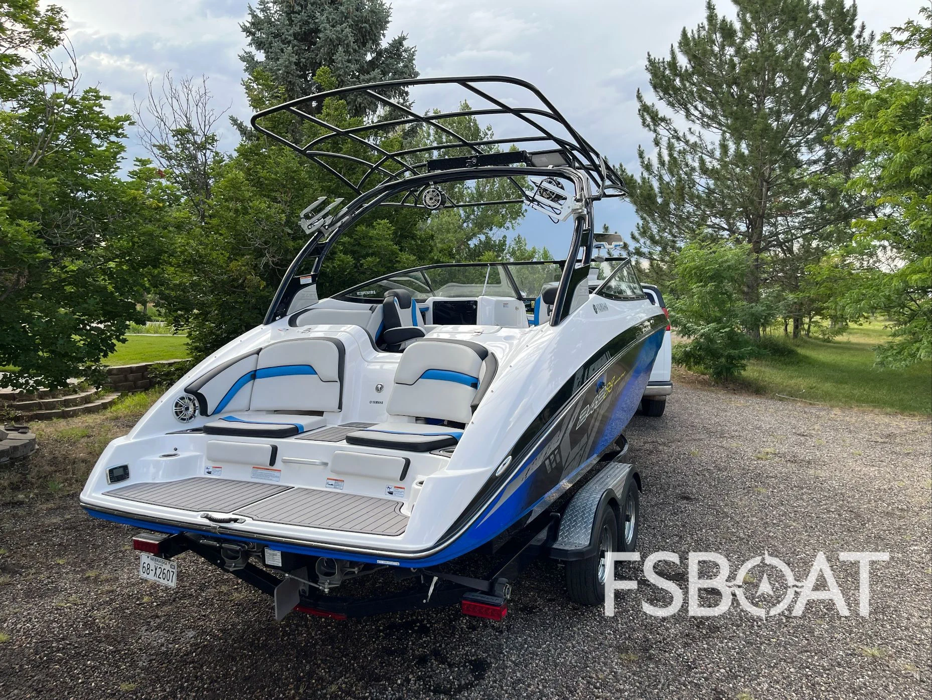 2017 Yamaha Boats 242X E-Series - Media 2