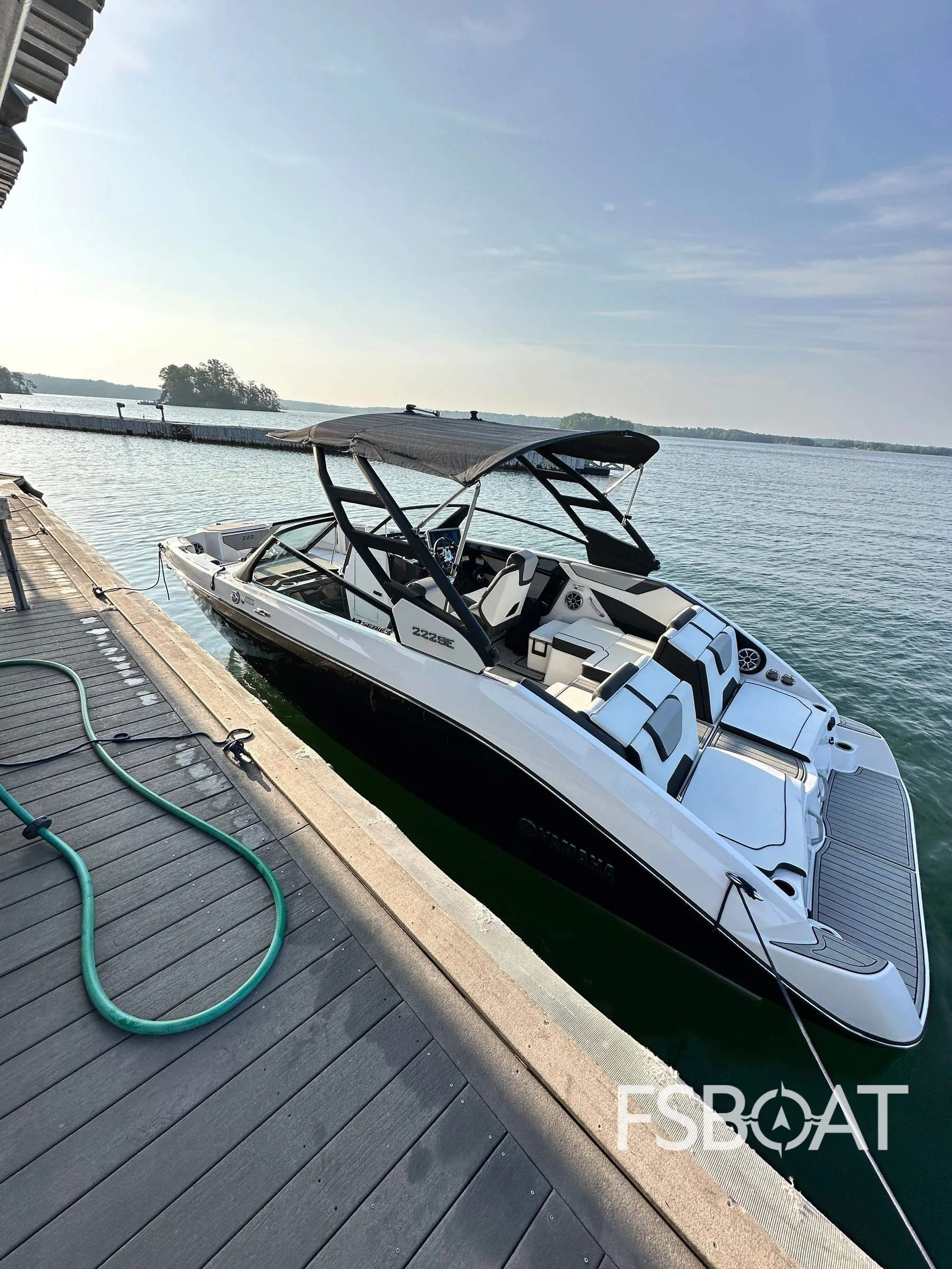 2025 Yamaha Boats 222SE - Media 3