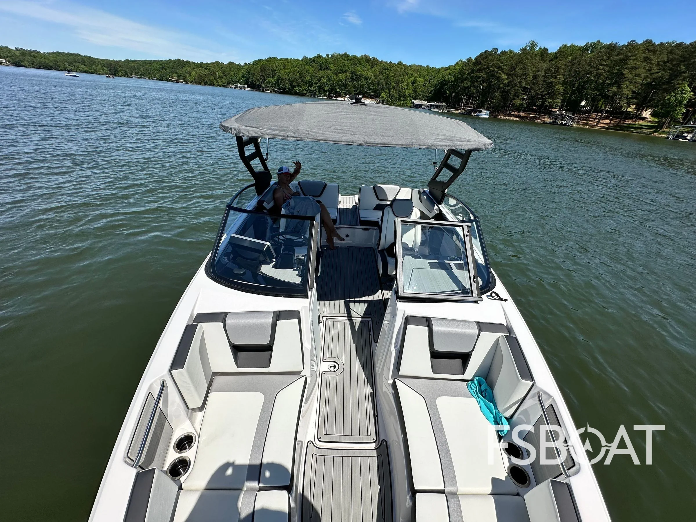 2025 Yamaha Boats 222SE - Media 6