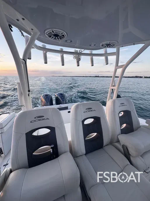 2020 Cobia 350 Center Console - Media 8