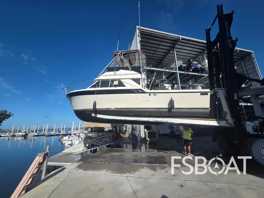 1981 Chris-Craft Commander - Media 13