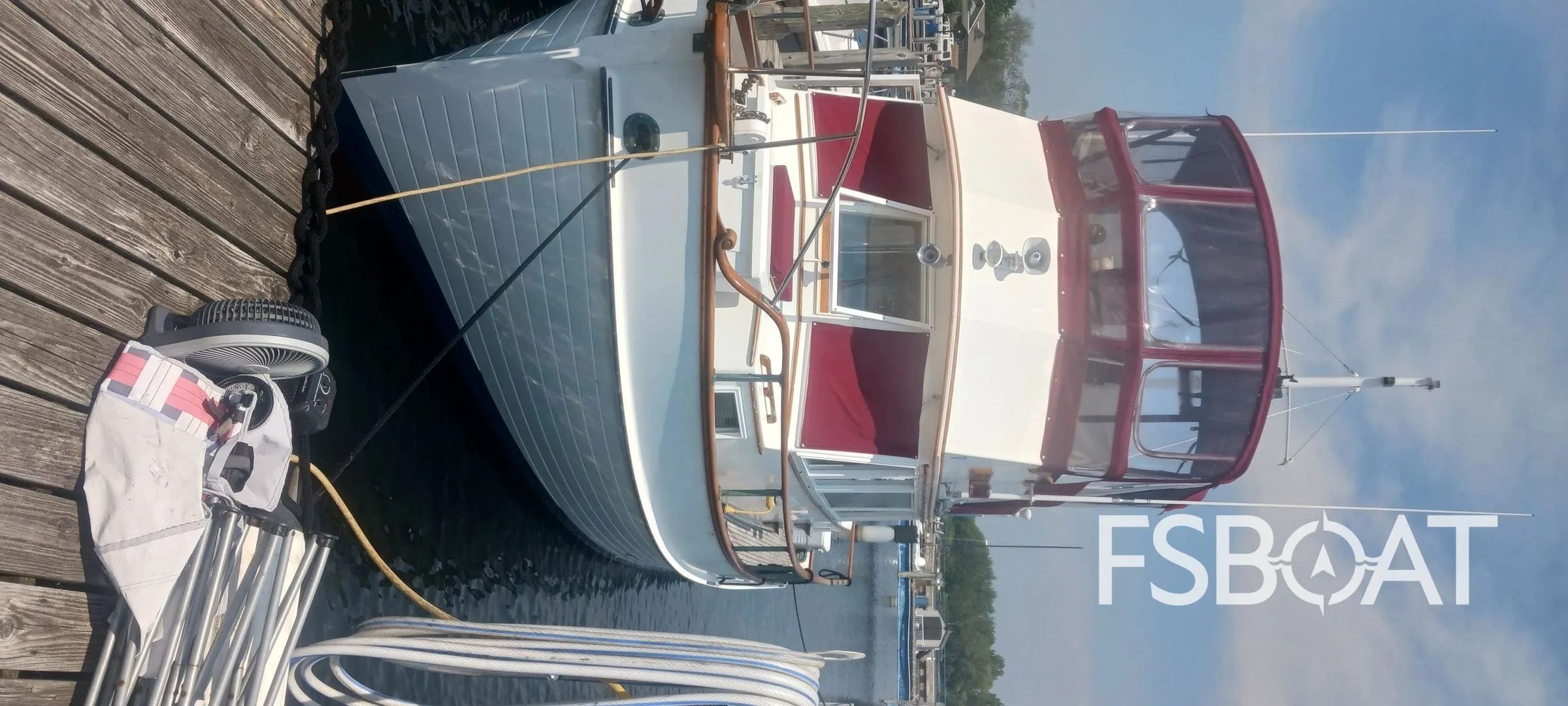1977 Grand Banks Classic 36 - Media 24