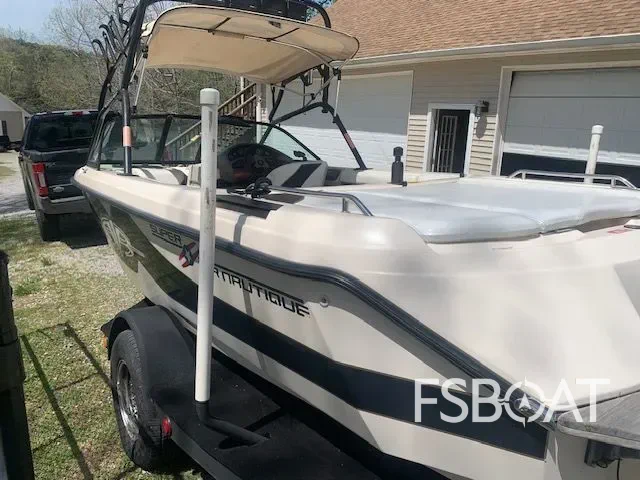 2001 Nautique Super Air Nautique - Media 3