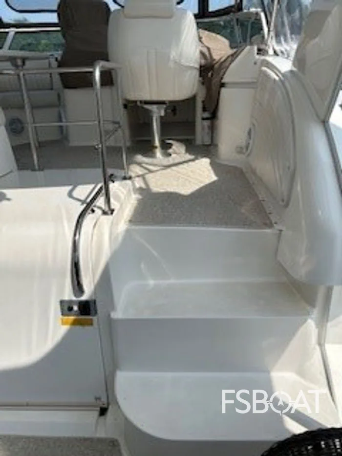2001 Cruisers Yachts 3750 - Media 4