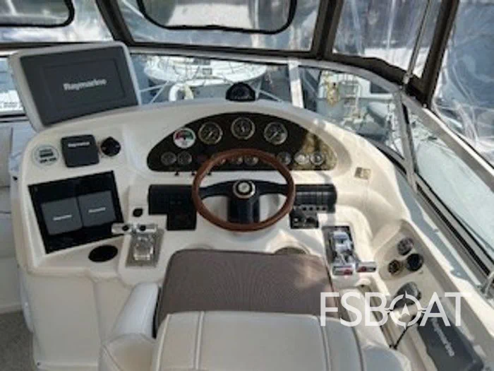 2001 Cruisers Yachts 3750 - Media 7