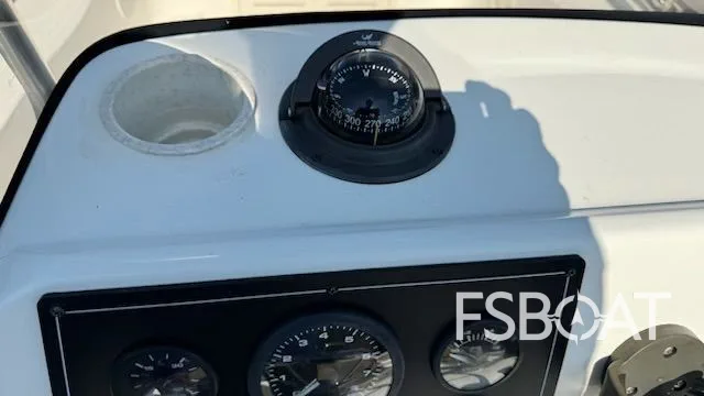 2006 Mako 171 Center Console - Media 9